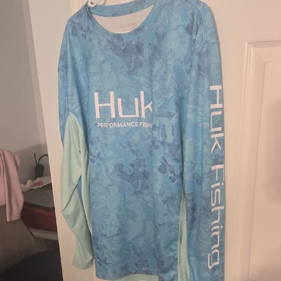 Huk  Blue Performance Fishing Shirt - Picture 4 of 8